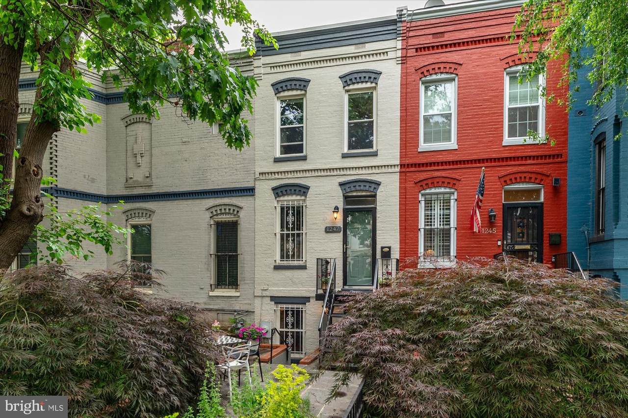 1247 Maryland Avenue - Photo 1