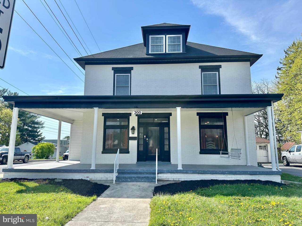 200 N Allison Street - Photo 1