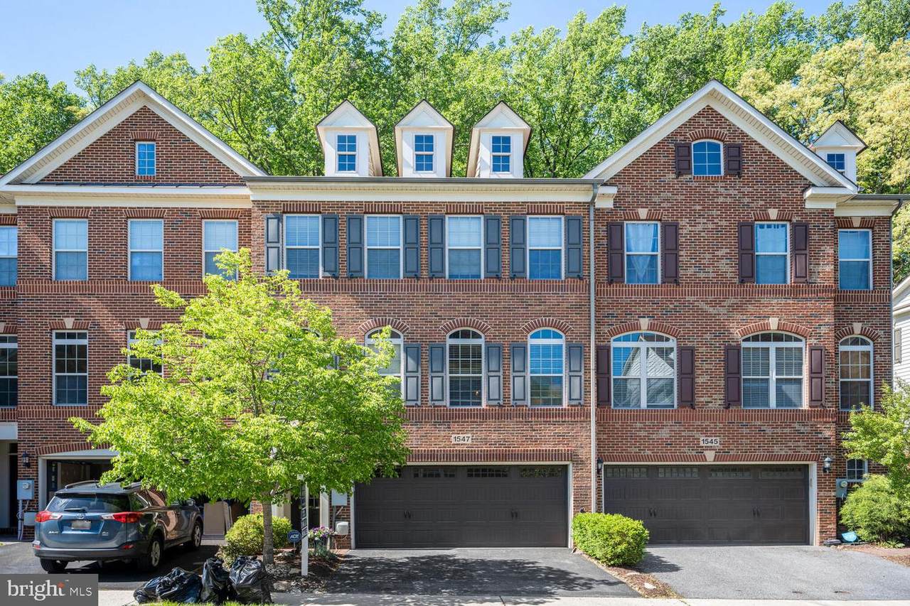 1547 Rabbit Hollow Place - Photo 1