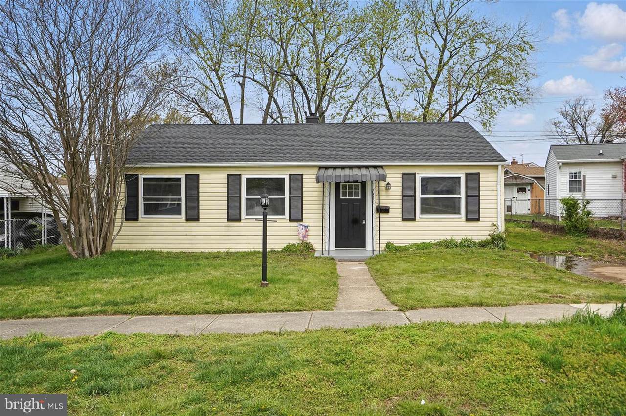 1402 Houghton Road - Photo 1