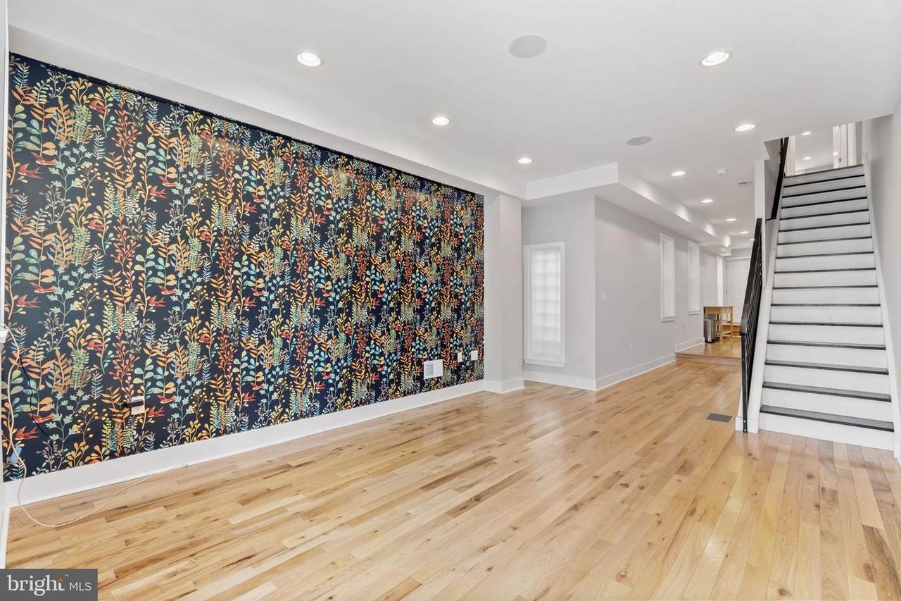 2011 Wharton Street - Photo 1