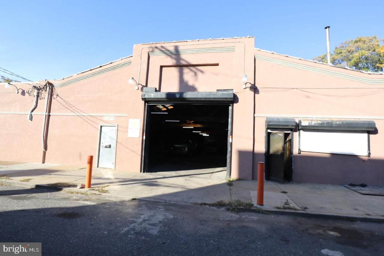 119-21 Luray Street - Photo 1