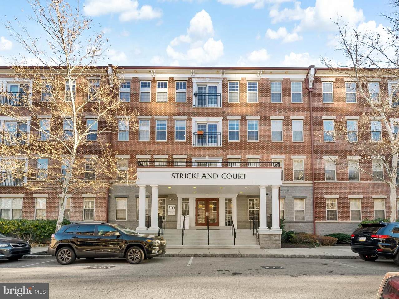 500 Admirals Way - Photo 1
