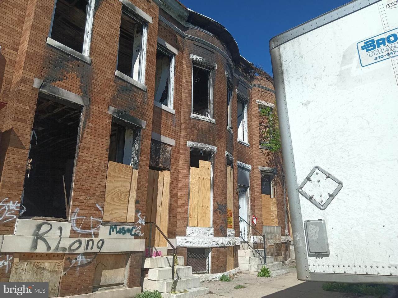 1104 20TH Street - Photo 1