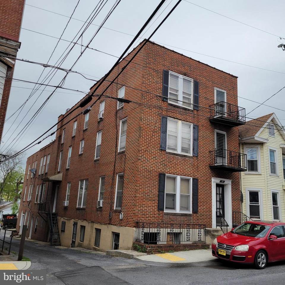 18 Grant Street - Photo 1