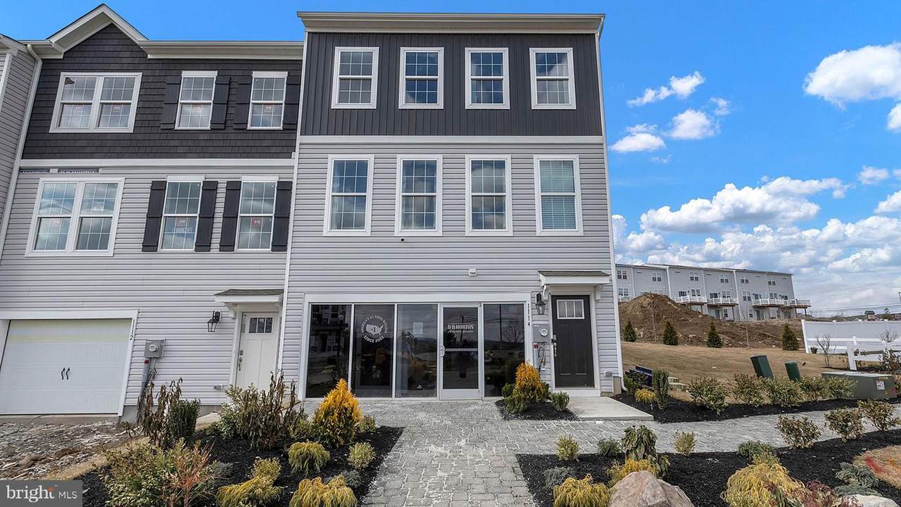 1129 Meadowlark Drive - Photo 1