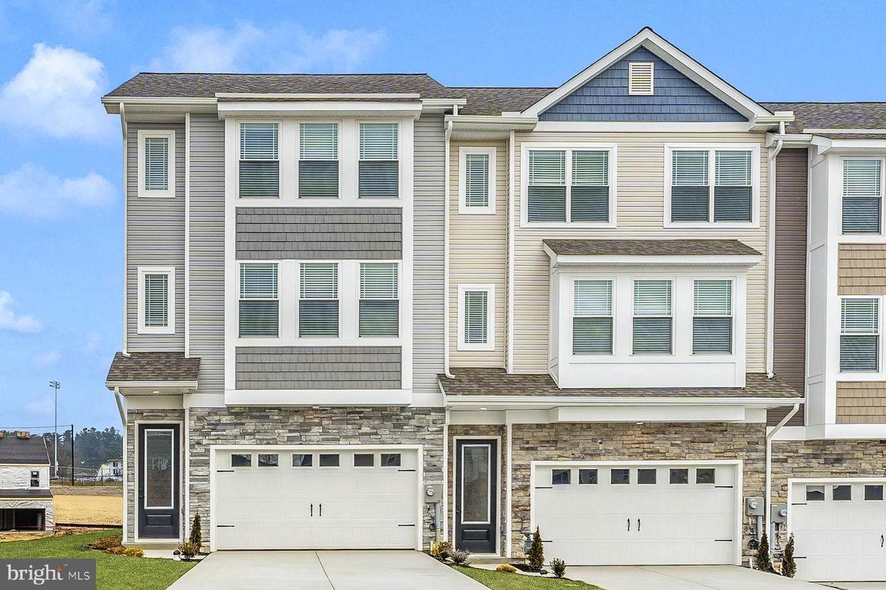 527 Abigail Avenue - Photo 1