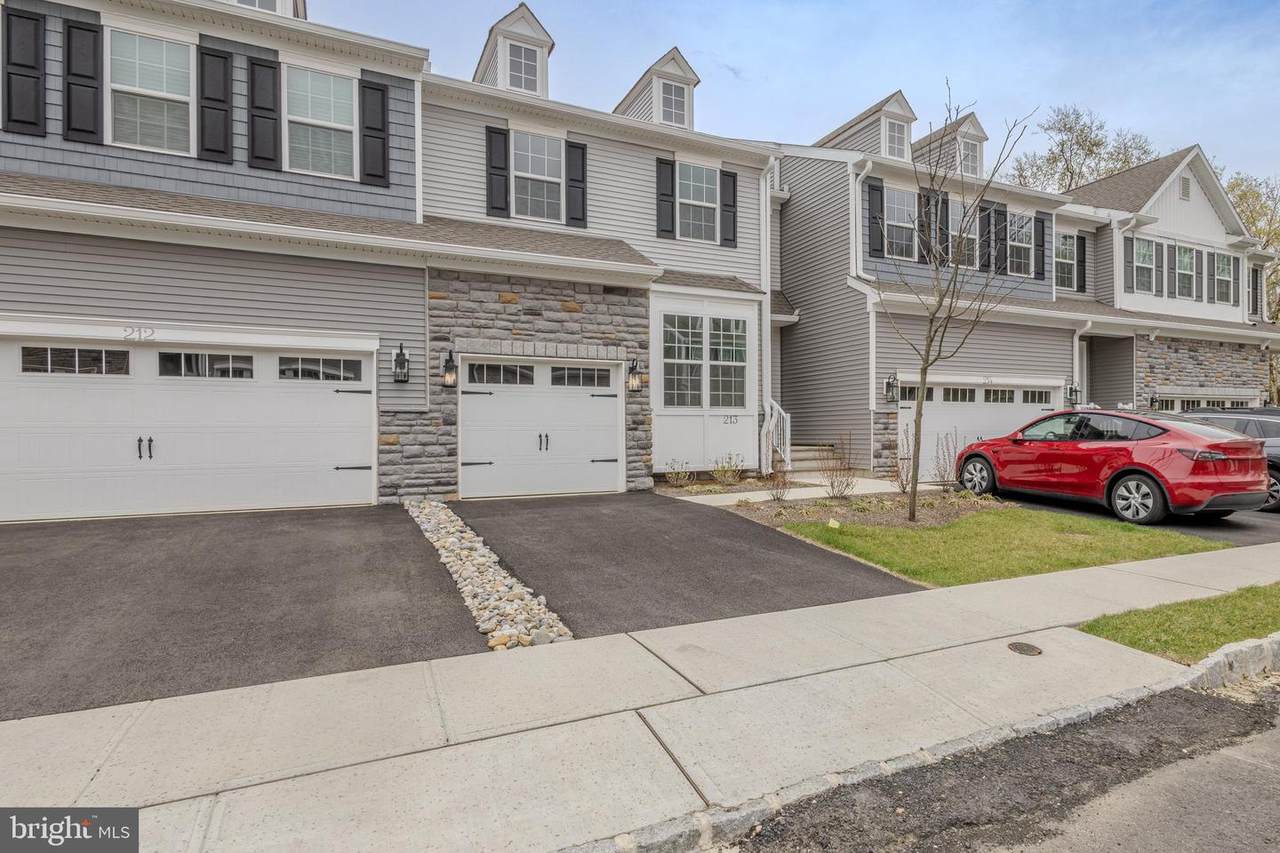 213 Harley Lane - Photo 1