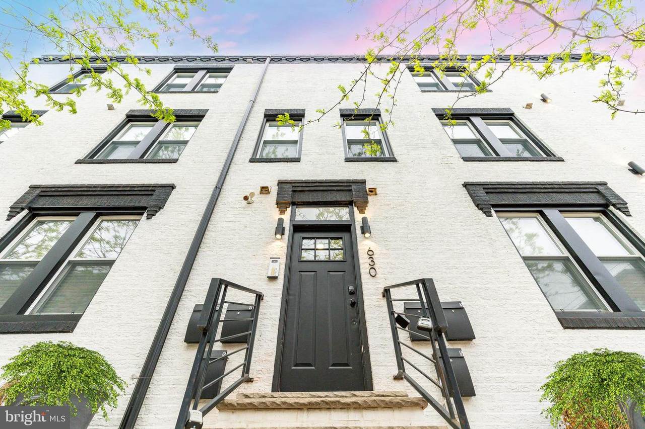 630 19TH Street - Photo 1