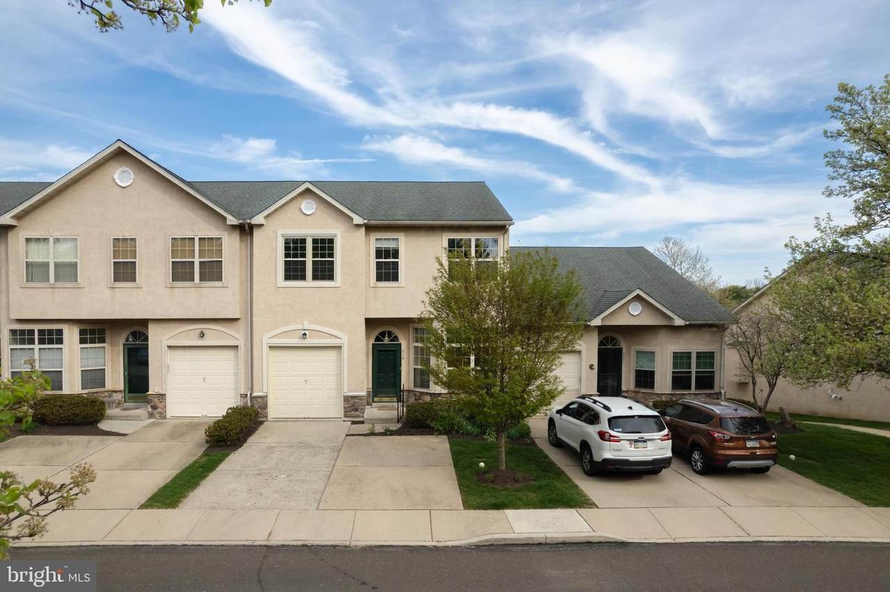 619 Manor Drive - Photo 1