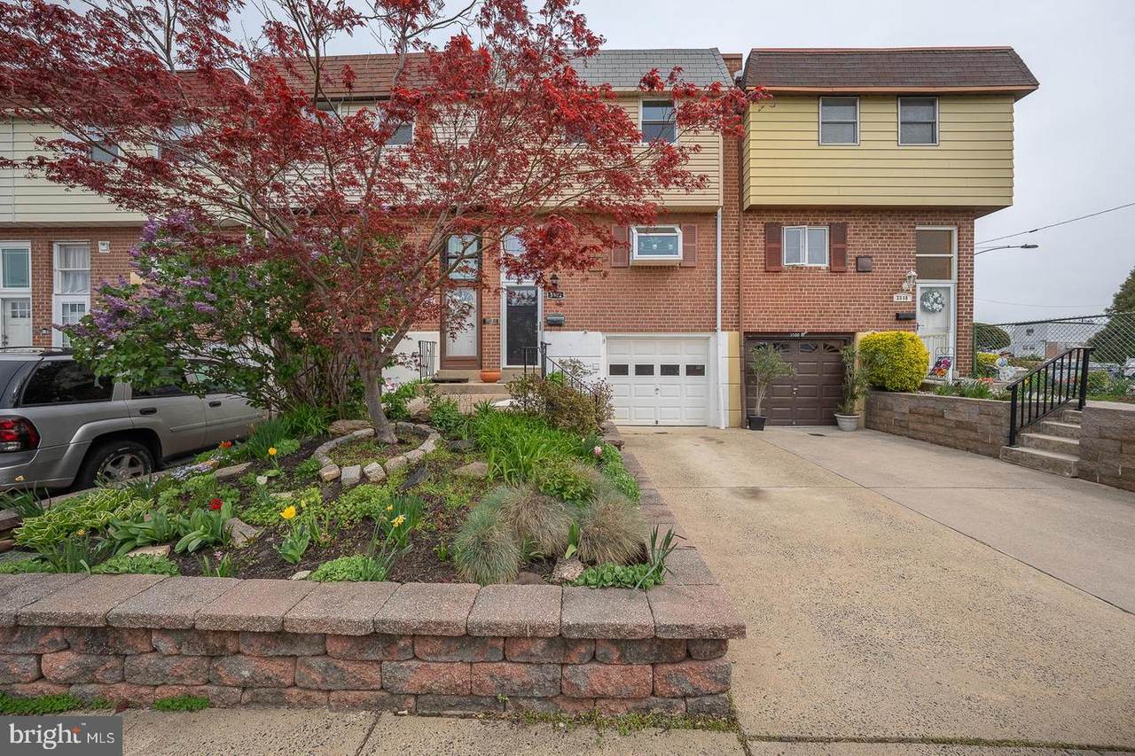 3502 Sussex Lane - Photo 1