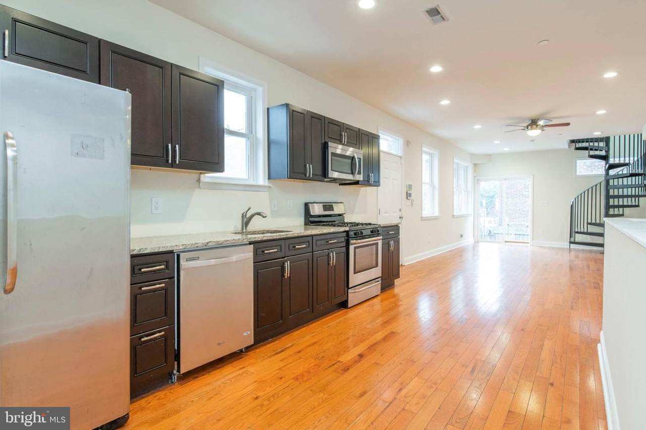 2114 17TH Street - Photo 1