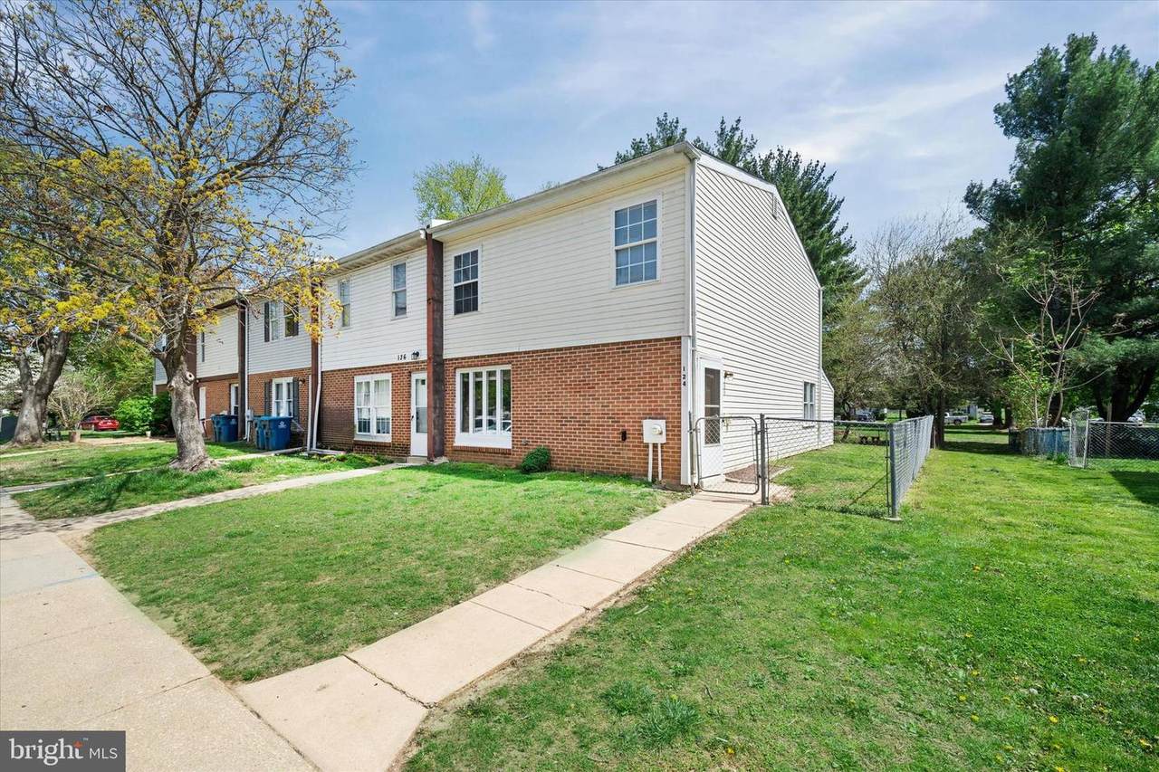 124 Huntsman Drive - Photo 1