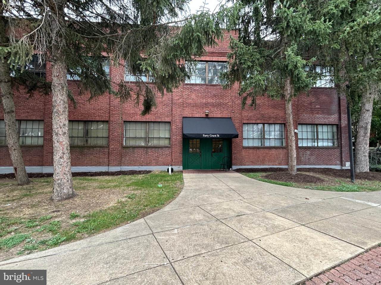 40 Grant Street - Photo 1