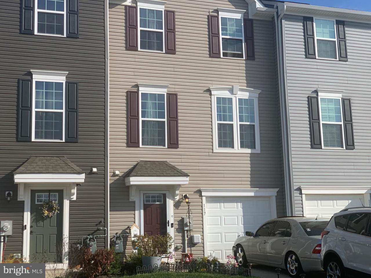 117 Plaza Dr - Photo 1