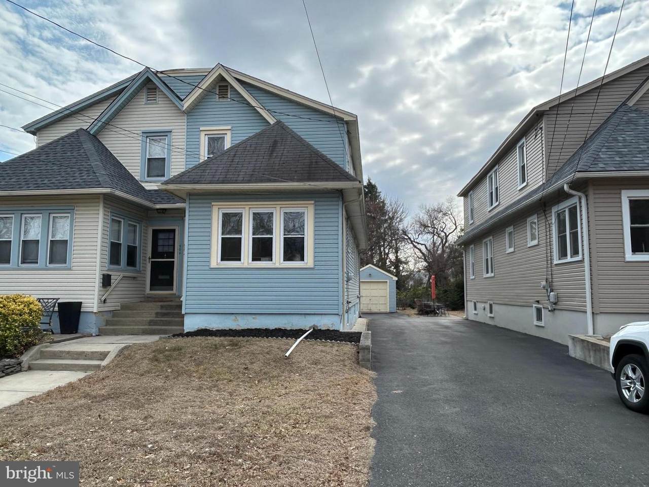 504 Maple Avenue - Photo 1