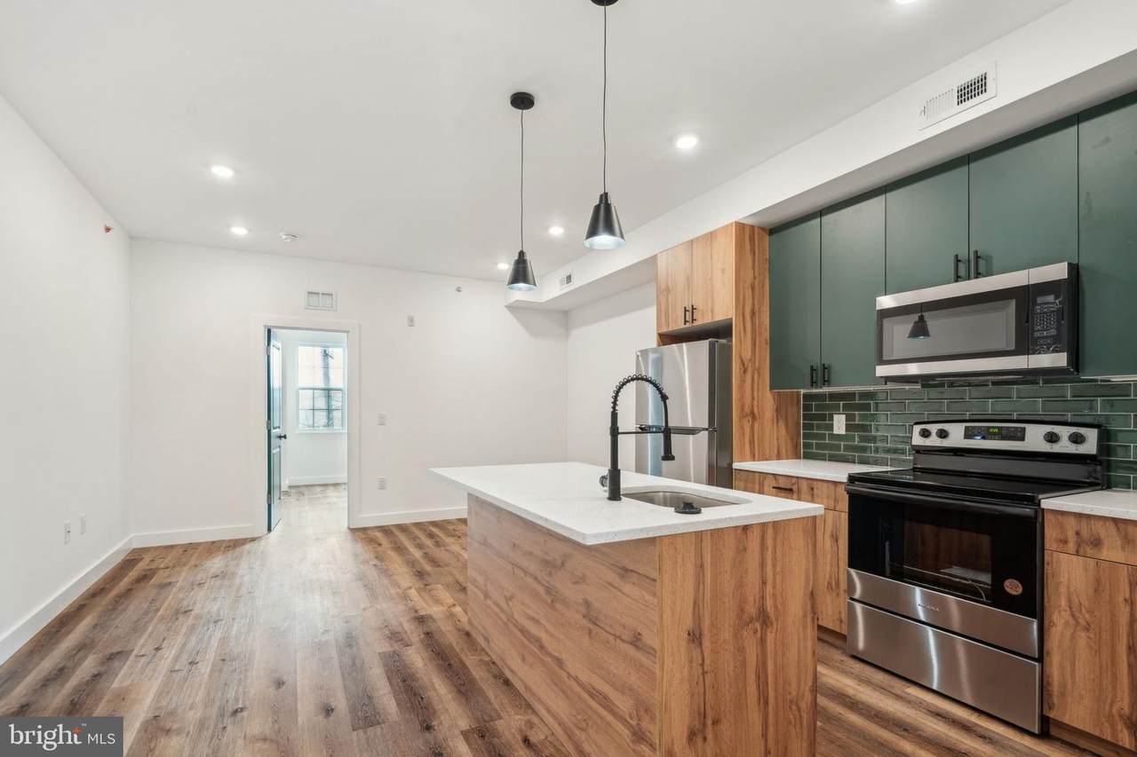 2632 11TH Street - Photo 1