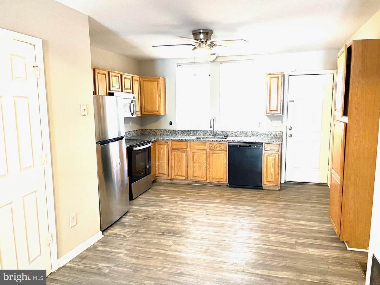 539 Luzerne Avenue - Photo 1