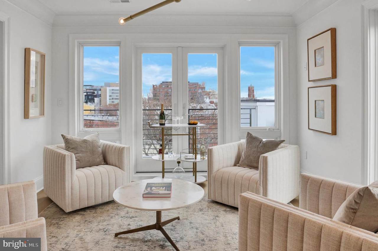 1335 11TH Street - Photo 1