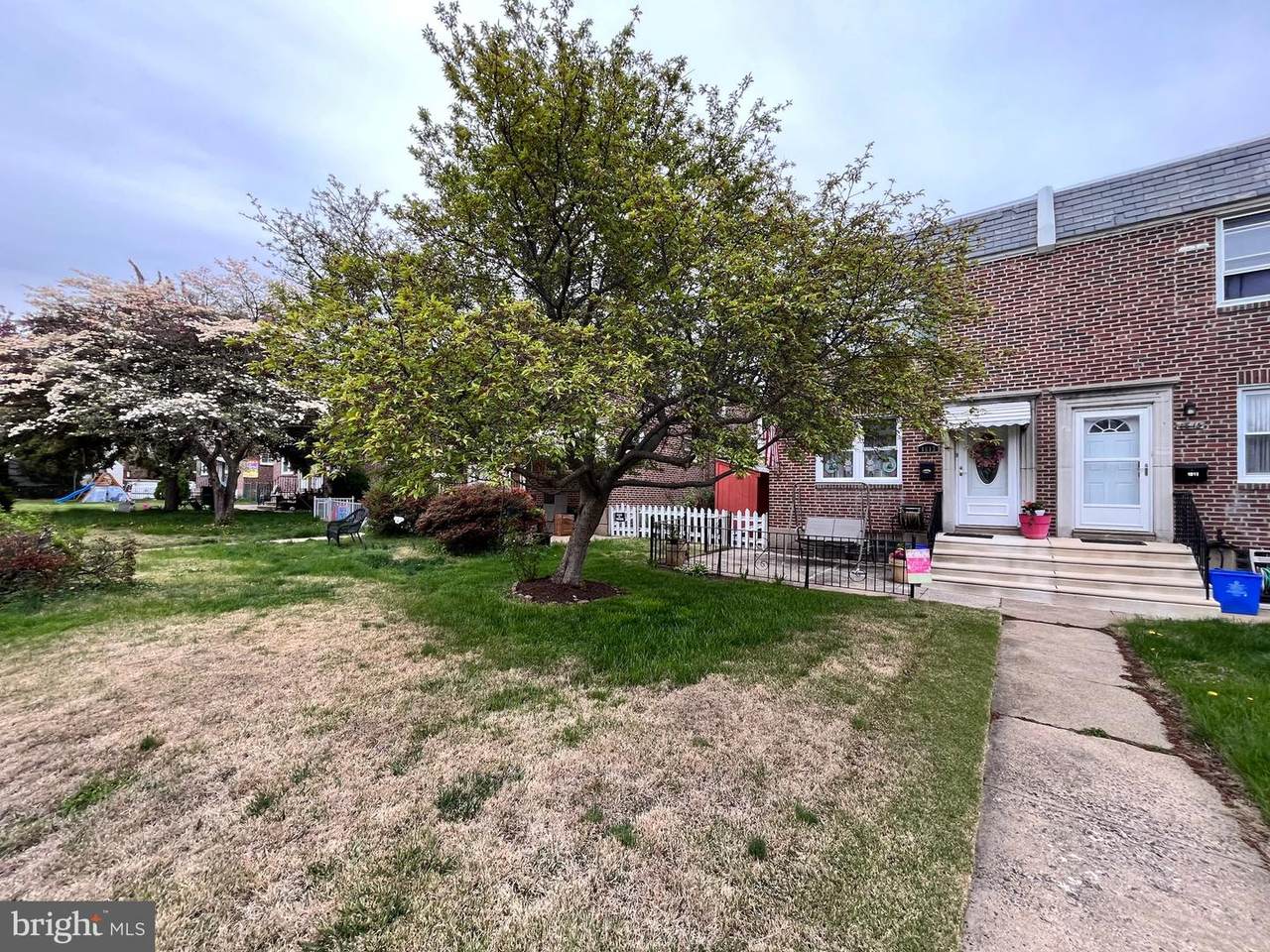 1813 Stanwood Street - Photo 1