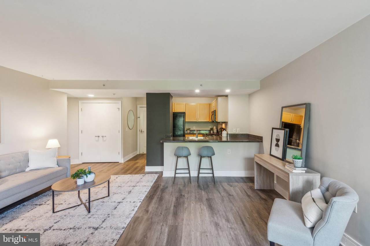 800 4TH Street - Photo 1