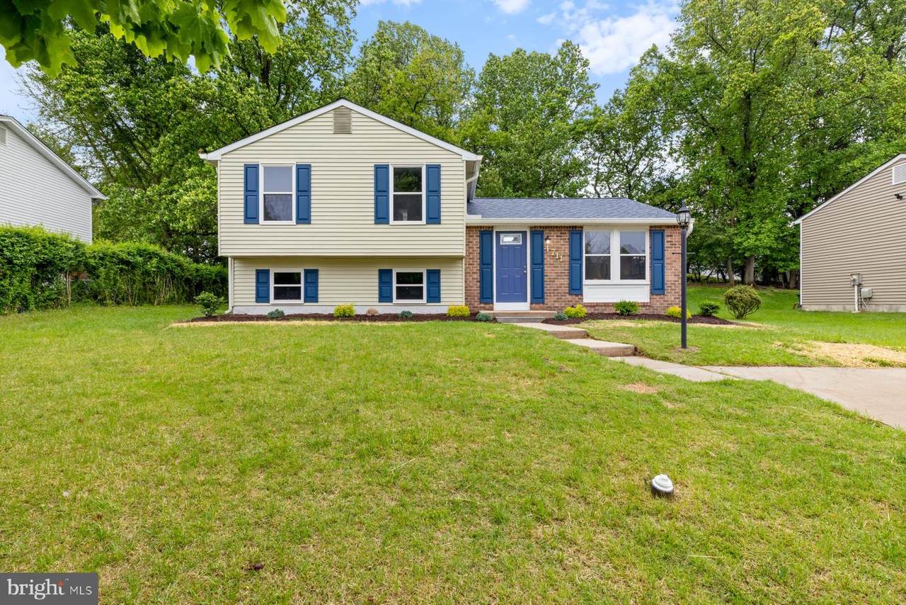4711 Hawksbury Road - Photo 1