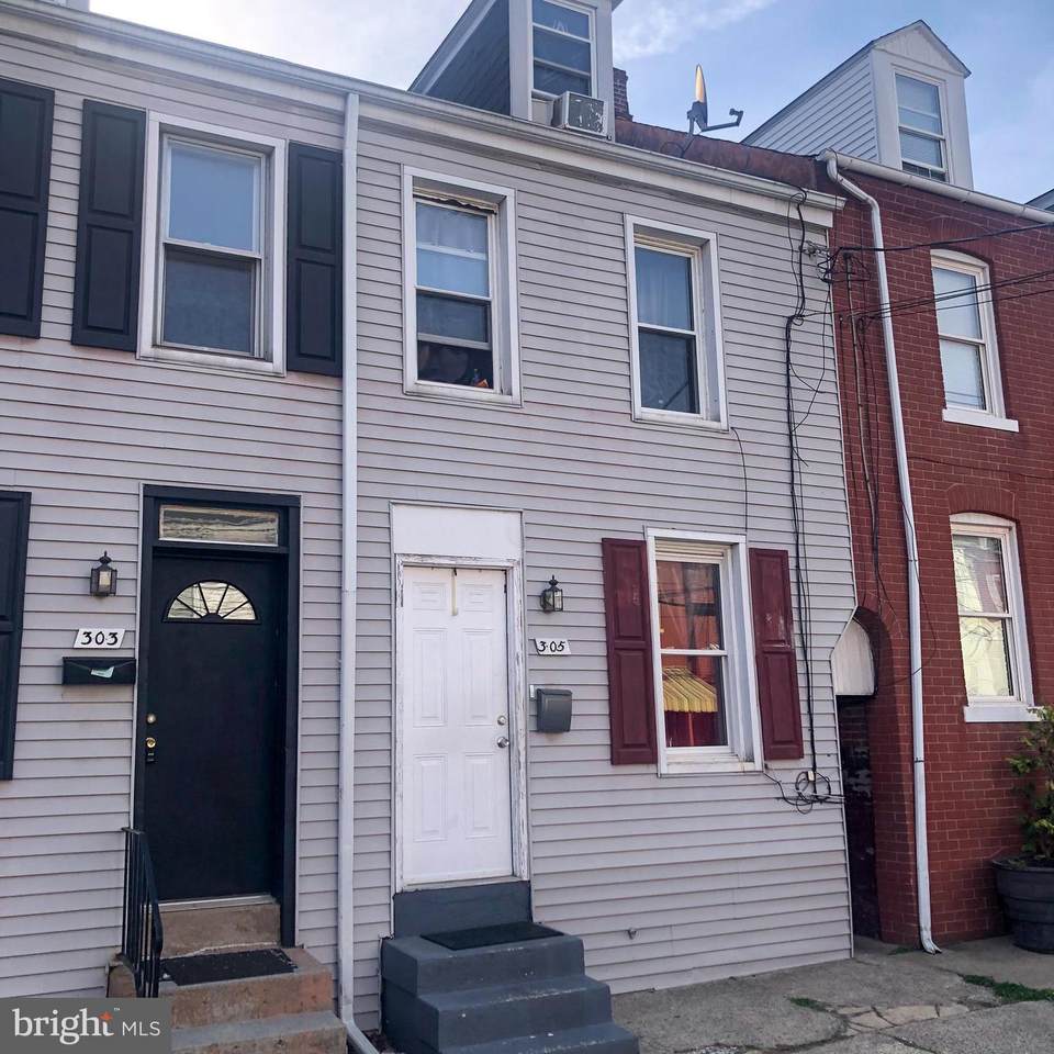 305 Coral Street - Photo 1