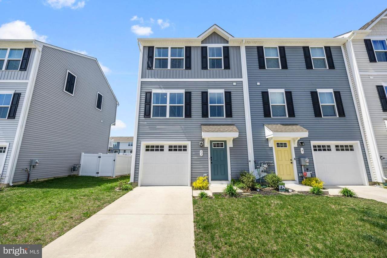 11 Mulberry Lane - Photo 1