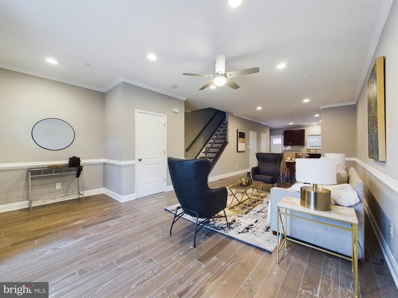 1519 Chase Street - Photo 1