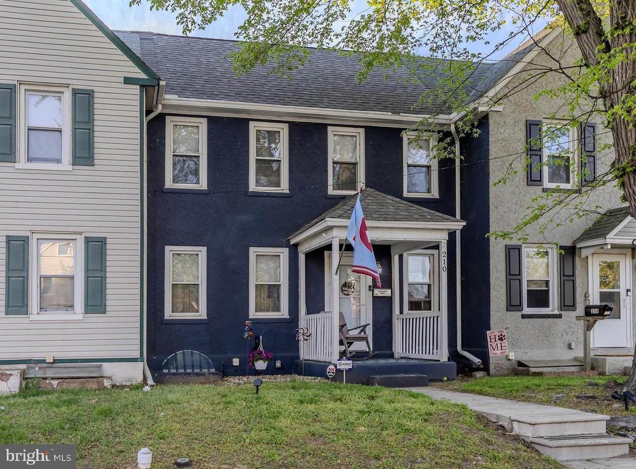 210 Hannevig Avenue - Photo 1