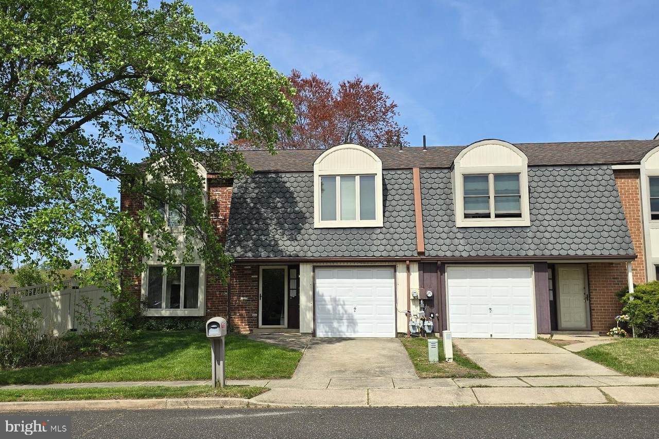 2 Cardinal Drive - Photo 1