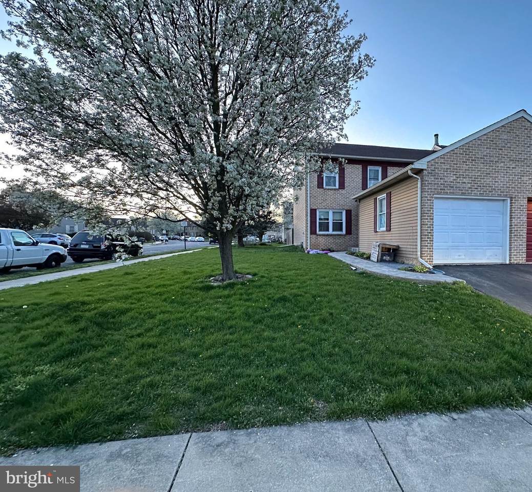 2798 Madison Court - Photo 1