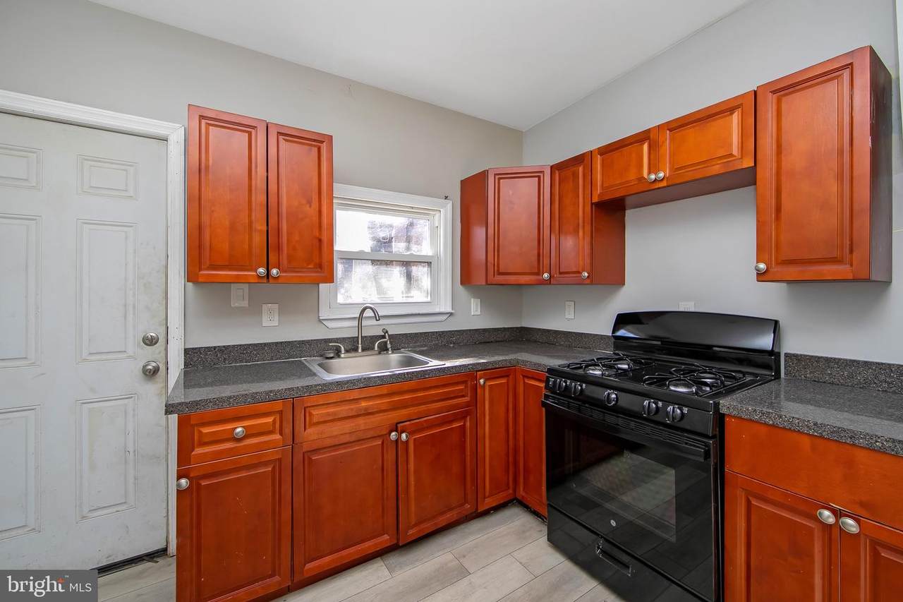 1078 Morton Street - Photo 1