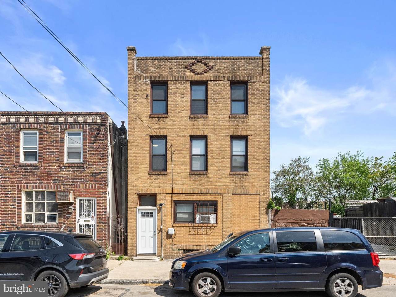 4951 Thompson Street - Photo 1
