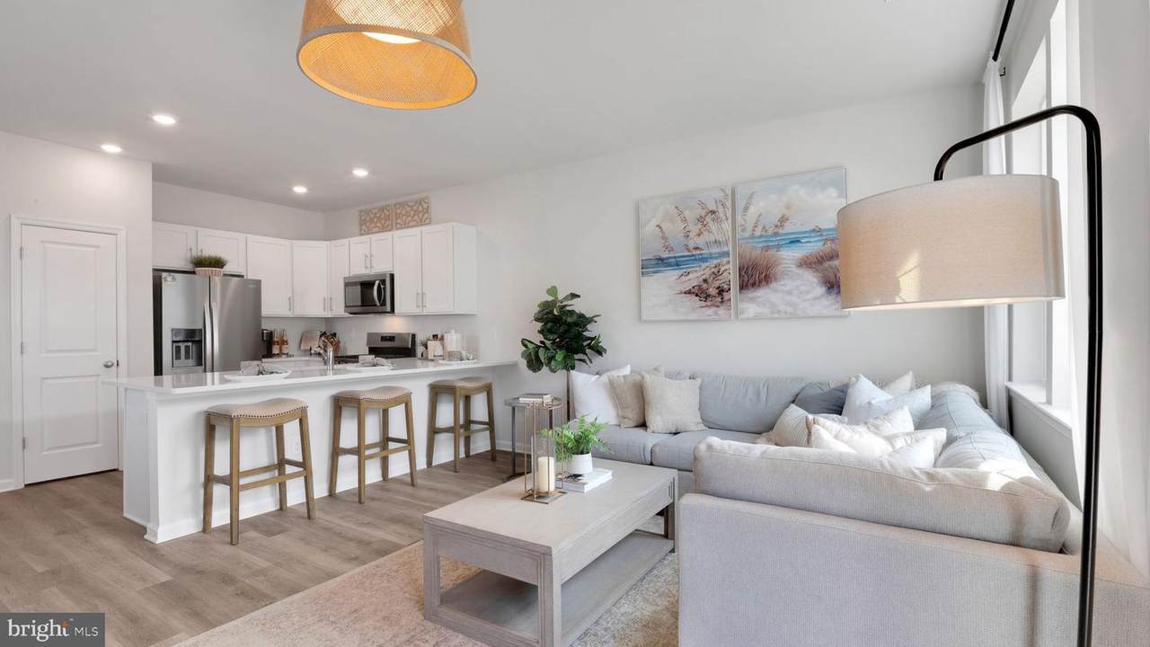 17 Whaler Drive - Photo 1