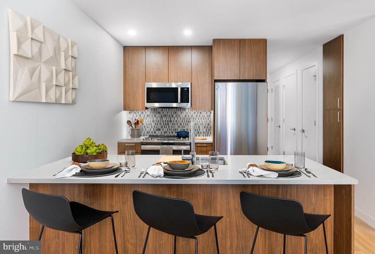 210 12TH Street - Photo 1