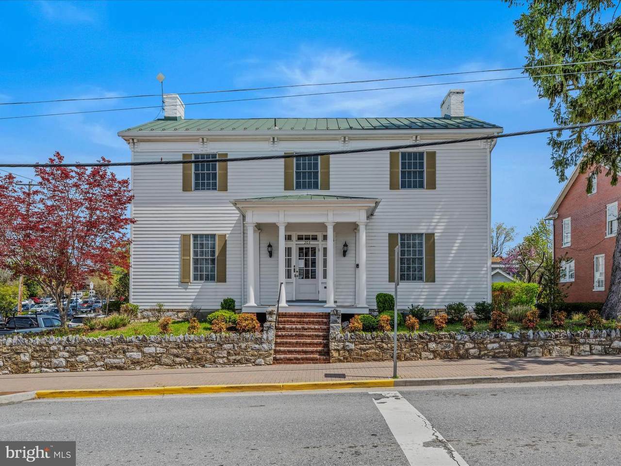 203 George Street - Photo 1