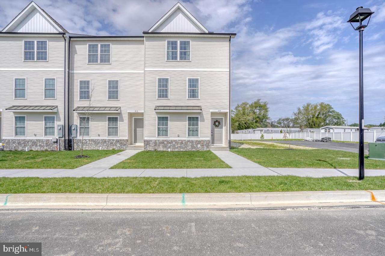 232 Rojan Road - Photo 1