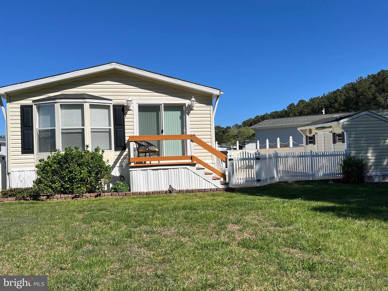 8206 Skipjack Drive - Photo 1