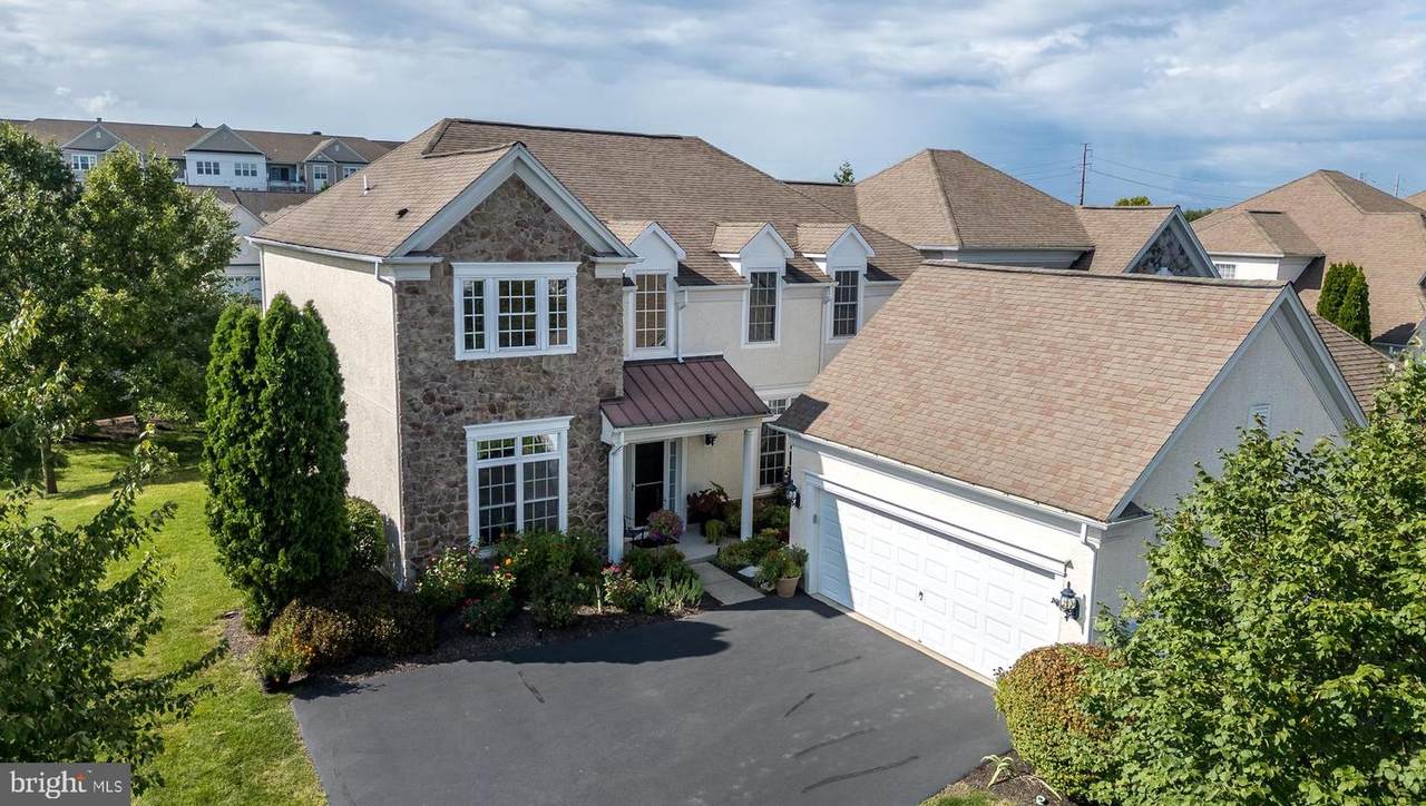 279 Goldenrod Drive - Photo 1