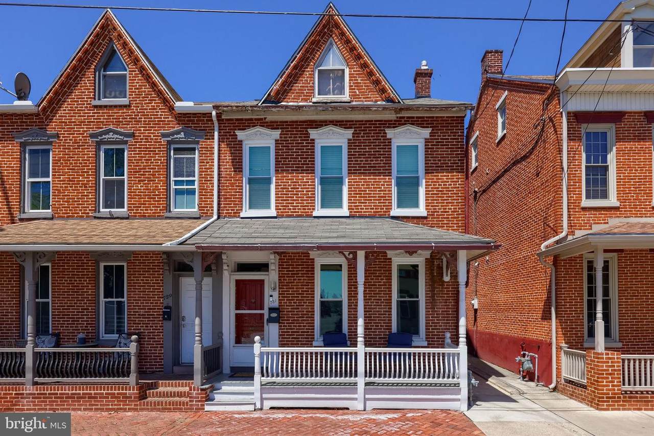 731 Locust Street - Photo 1