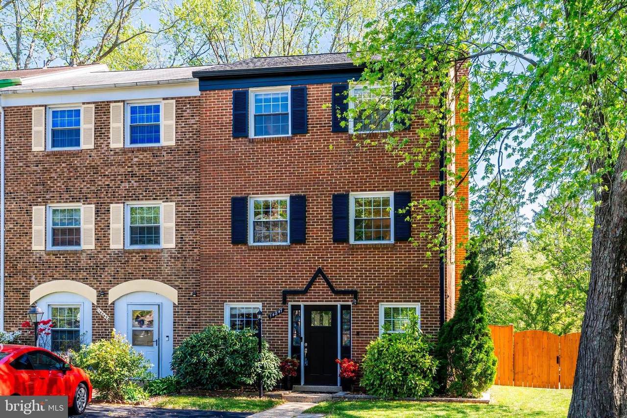 14847 Leicester Court - Photo 1
