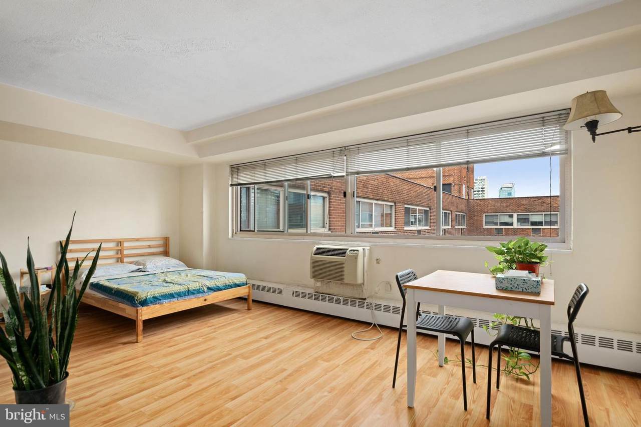 2101-17 Chestnut Street - Photo 1