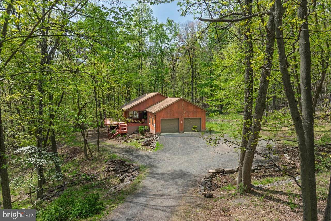 121 Pendragon Court - Photo 1