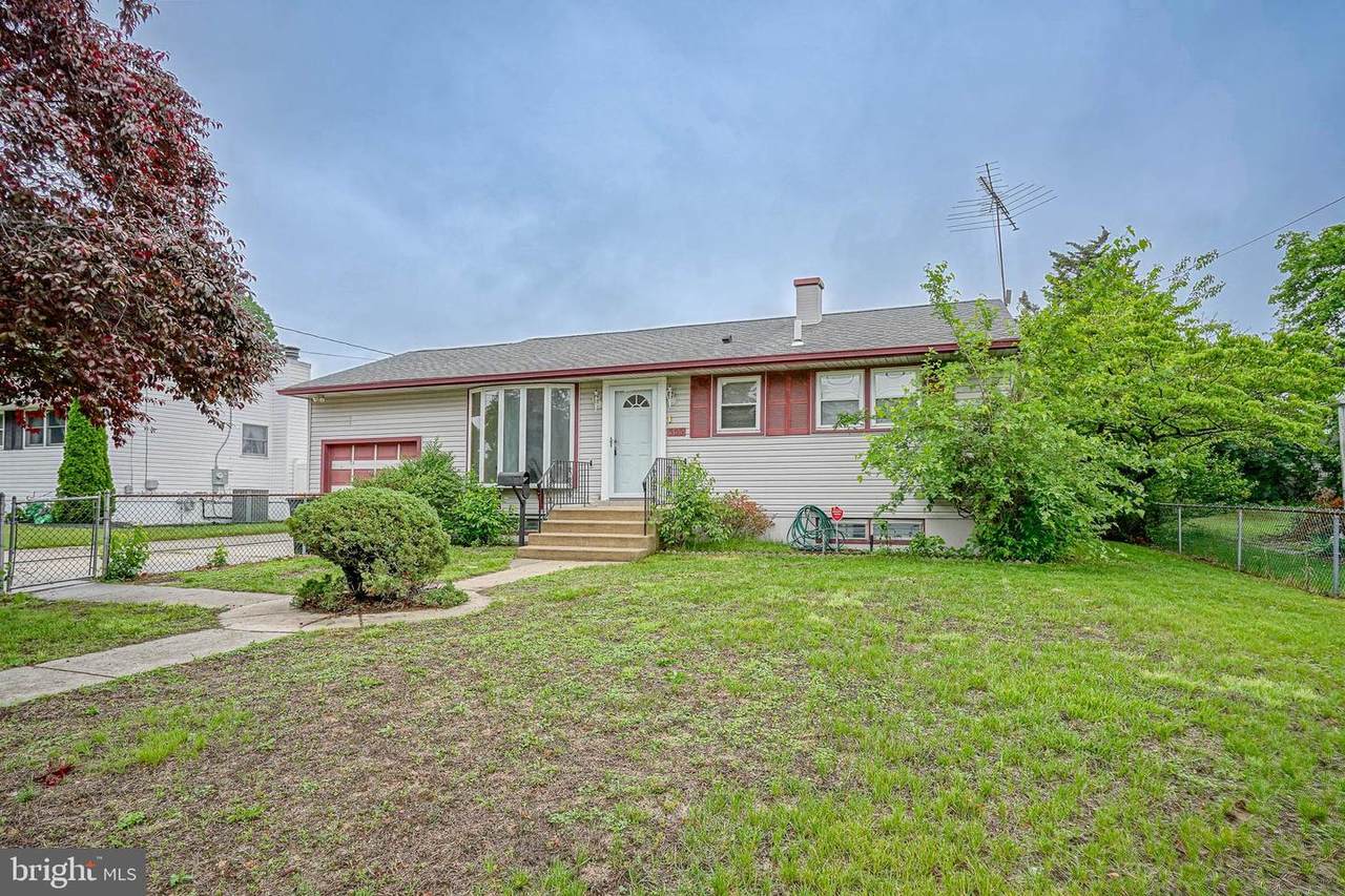 505 University Boulevard - Photo 1