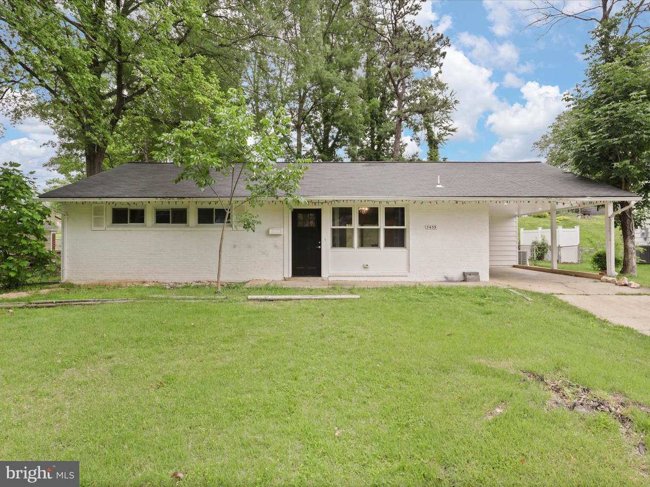 7435 Bath Street - Photo 1