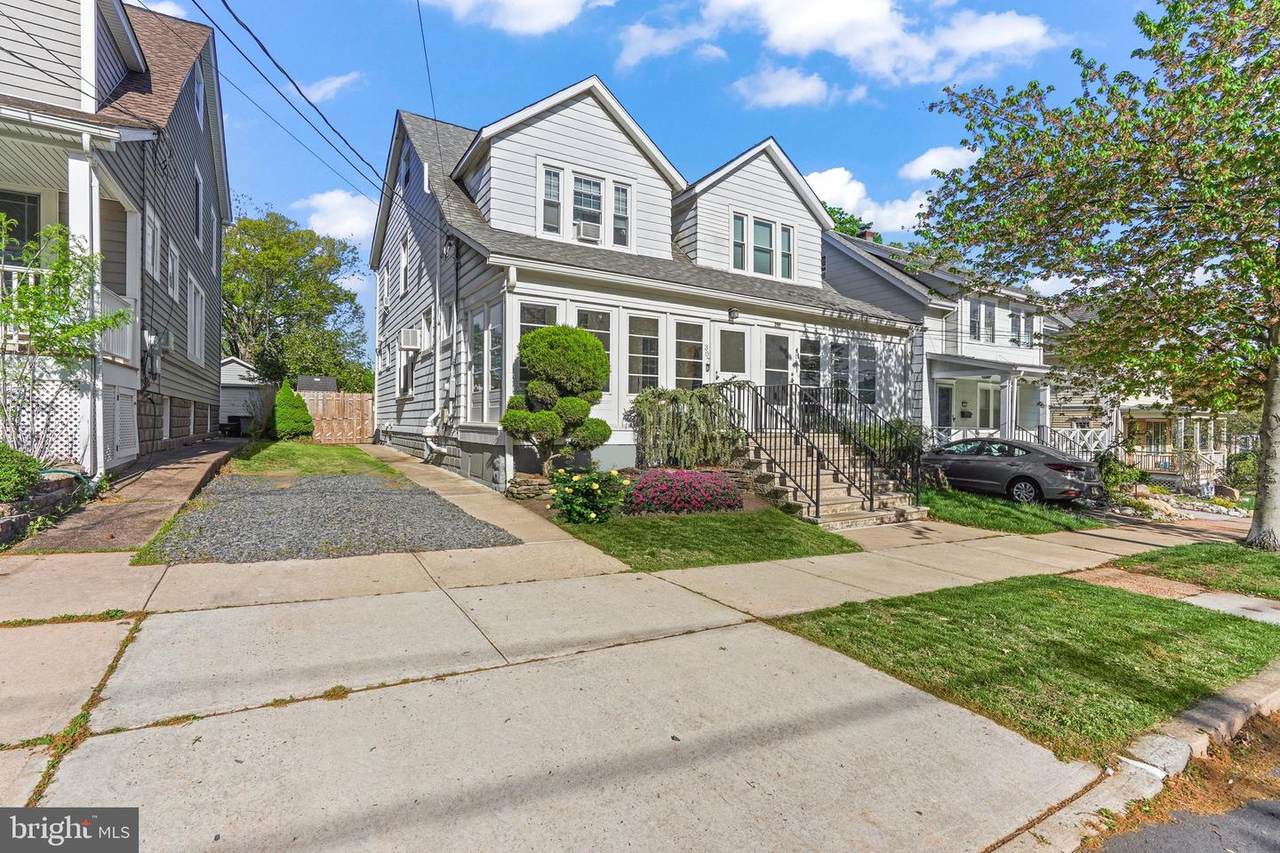 307 4TH Avenue - Photo 1
