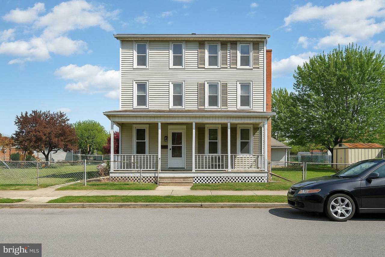 2527 3RD Street - Photo 1