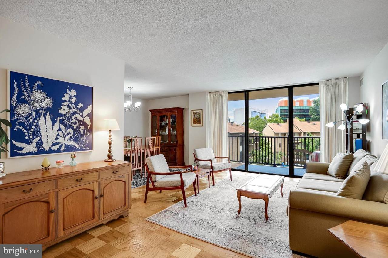118 Monroe Street - Photo 1