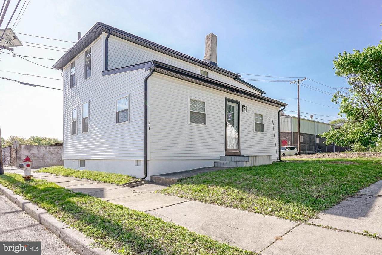 315 Park Avenue - Photo 1